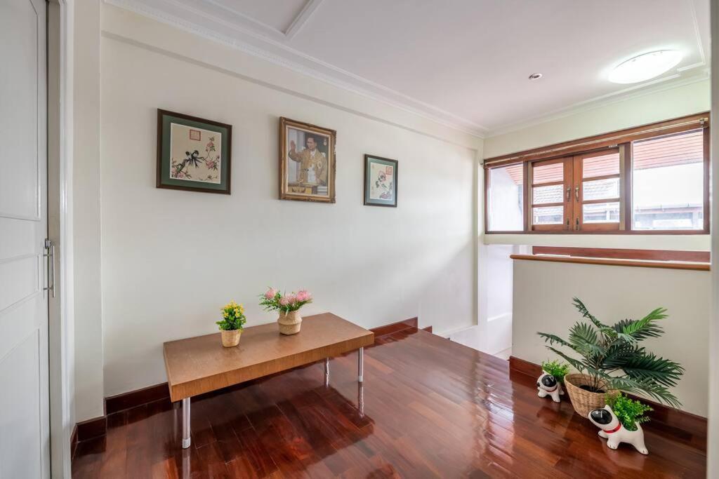At Nana-5Bed, City Center, Nana Bts, Mbk, Central World, Siam Bangkok Extérieur photo