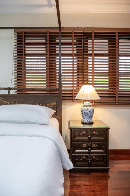 At Nana-5Bed, City Center, Nana Bts, Mbk, Central World, Siam Bangkok Extérieur photo