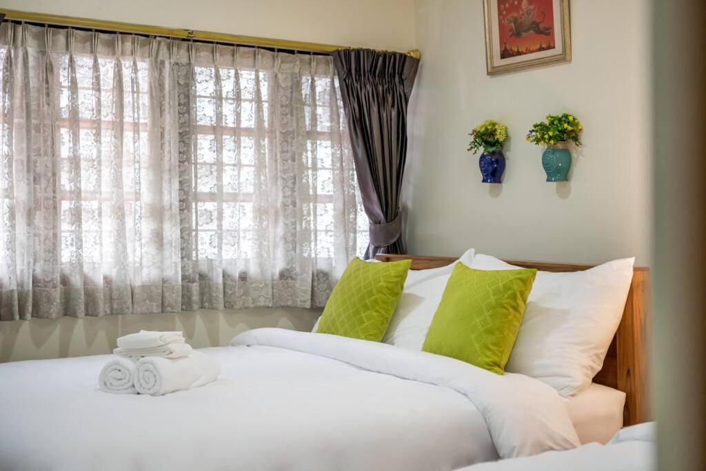 At Nana-5Bed, City Center, Nana Bts, Mbk, Central World, Siam Bangkok Extérieur photo